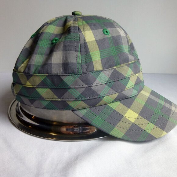 Women's Under Armour Plaid Green/Grey Hat- Adjustable- New Without Tags - Picture 2 of 8